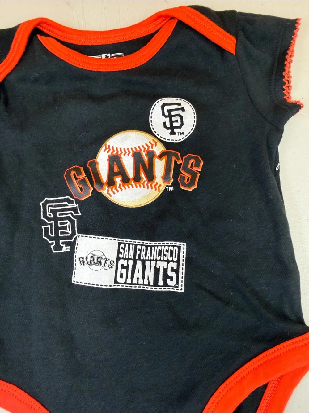Baby One-Piece Bodysuit - Black & Orange San Francisco Giants 3-6 months new